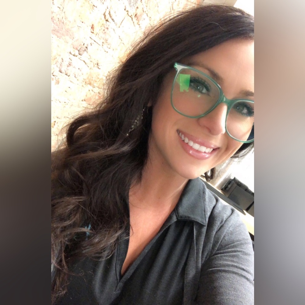Meet your Posher, Christina